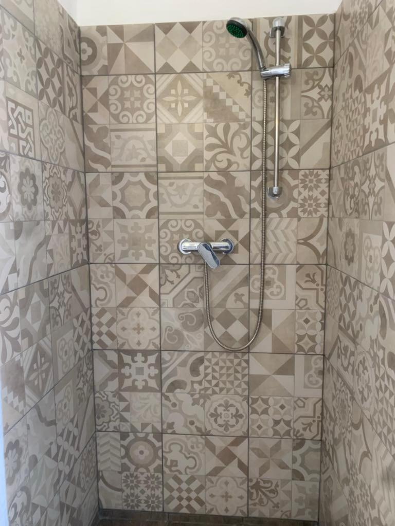 Csipkehaz Kisapati Apartment Ngoại thất bức ảnh